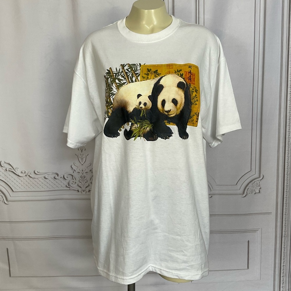 China Giant Panda by Air Waves Hanes Heavyweight 50/50 Graphic Shirt Adult Large - Picture 2 of 6